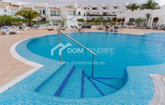 Venta - Chalet pareado -
Adeje - San Eugenio Bajo