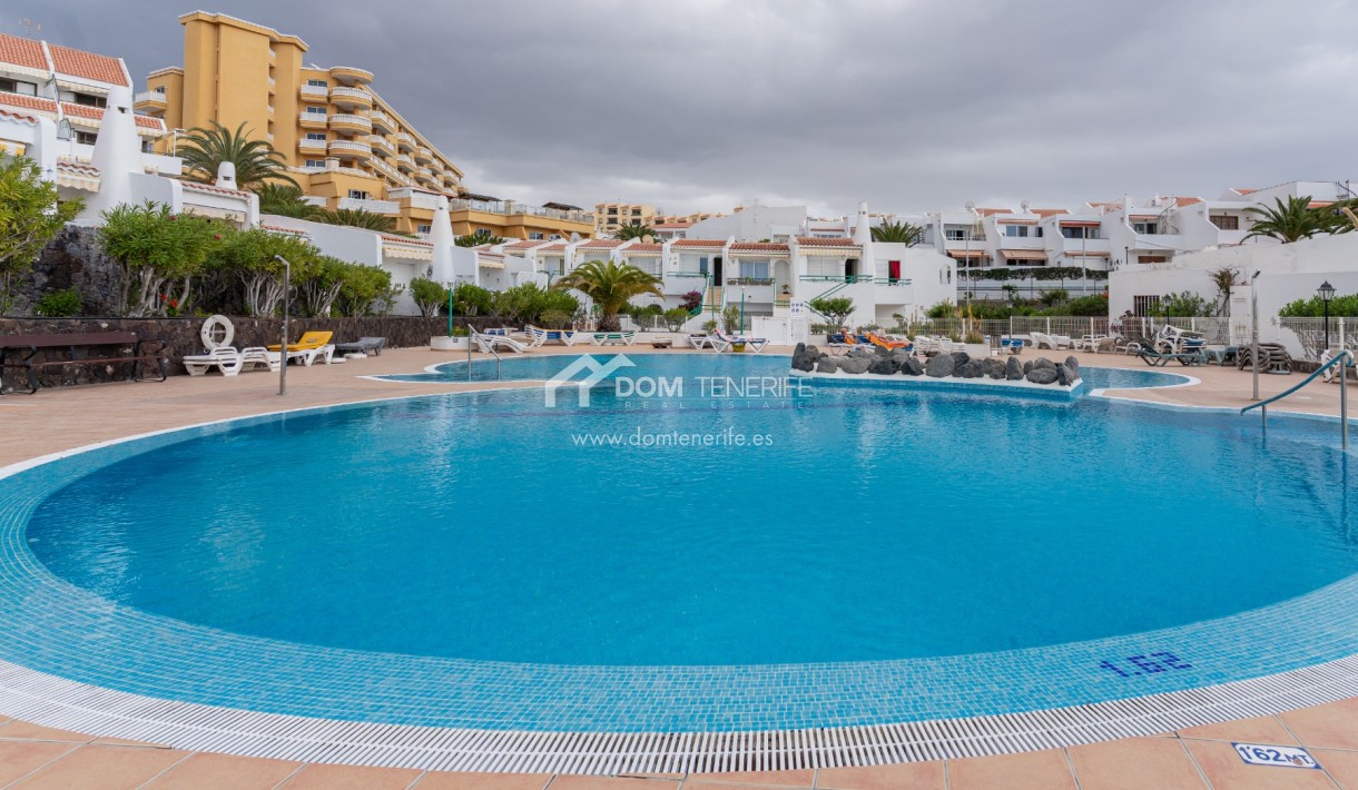 Venta - Chalet pareado -
Adeje - San Eugenio Bajo