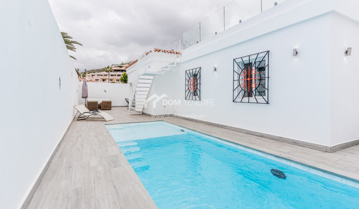 Revente - Villa -
Adeje - San Eugenio Alto