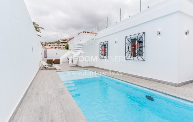 Revente - Villa -
Adeje - San Eugenio Alto