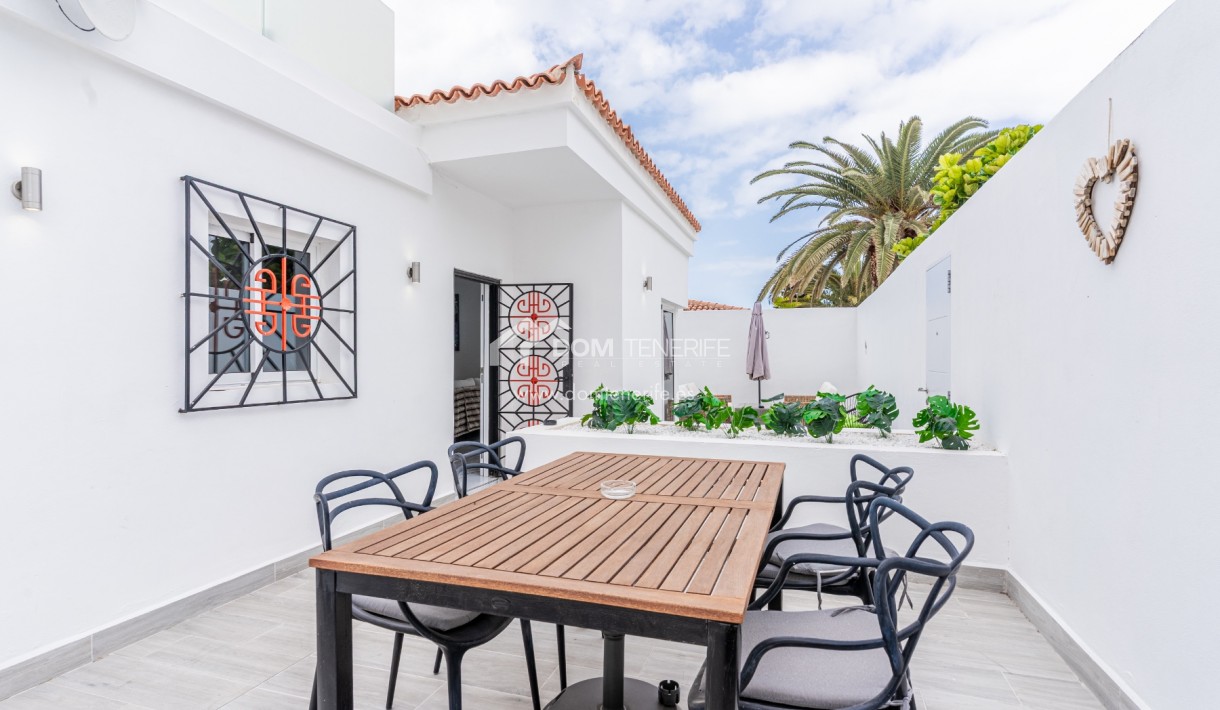 Revente - Villa -
Adeje - San Eugenio Alto
