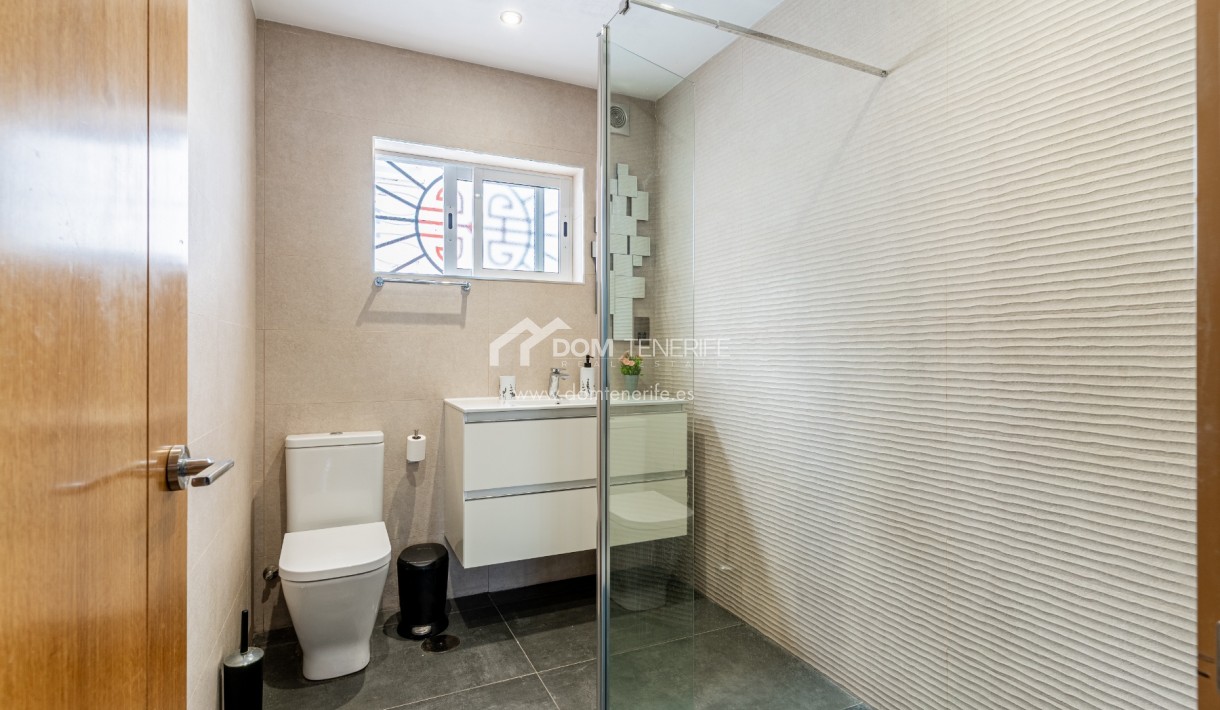 Revente - Villa -
Adeje - San Eugenio Alto