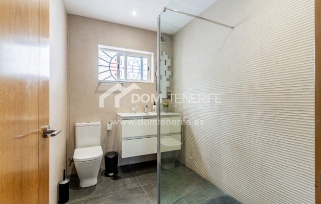 Revente - Villa -
Adeje - San Eugenio Alto