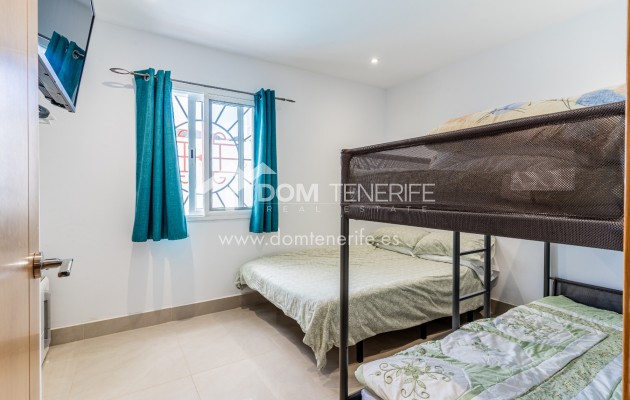 Revente - Villa -
Adeje - San Eugenio Alto