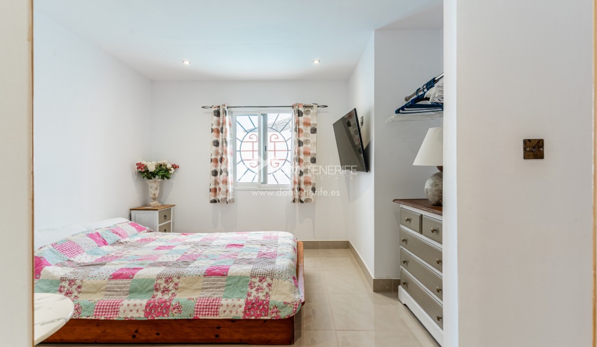 Revente - Villa -
Adeje - San Eugenio Alto