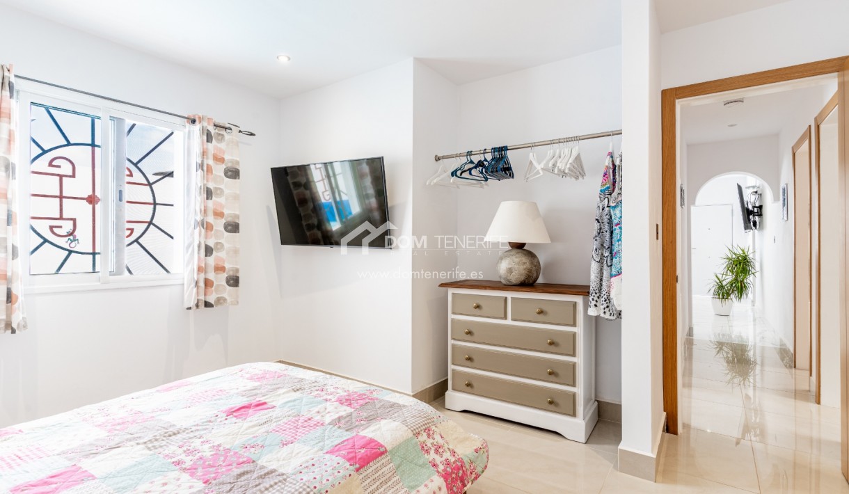 Revente - Villa -
Adeje - San Eugenio Alto