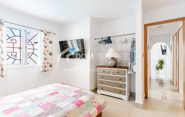 Revente - Villa -
Adeje - San Eugenio Alto