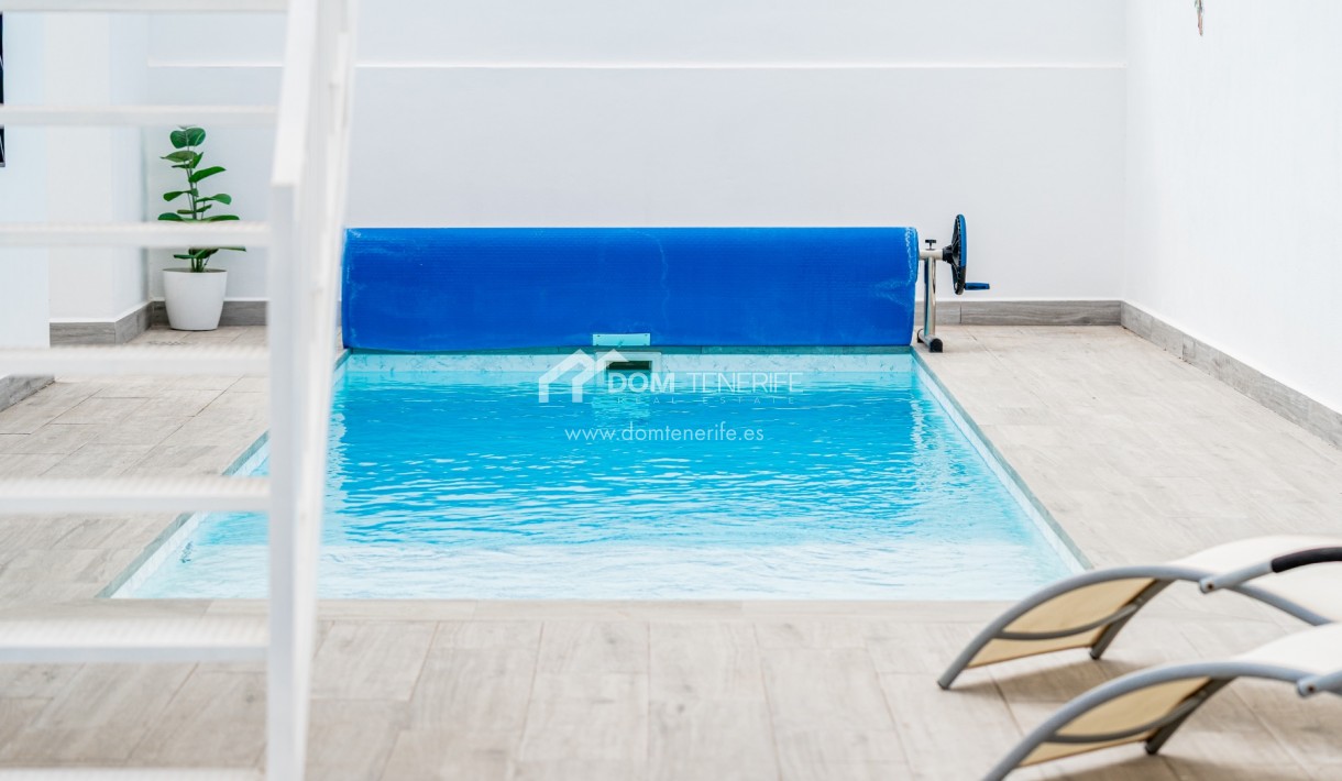 Revente - Villa -
Adeje - San Eugenio Alto