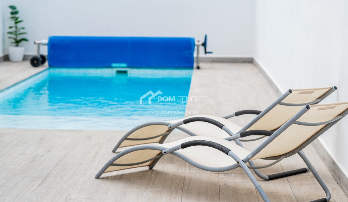 Revente - Villa -
Adeje - San Eugenio Alto