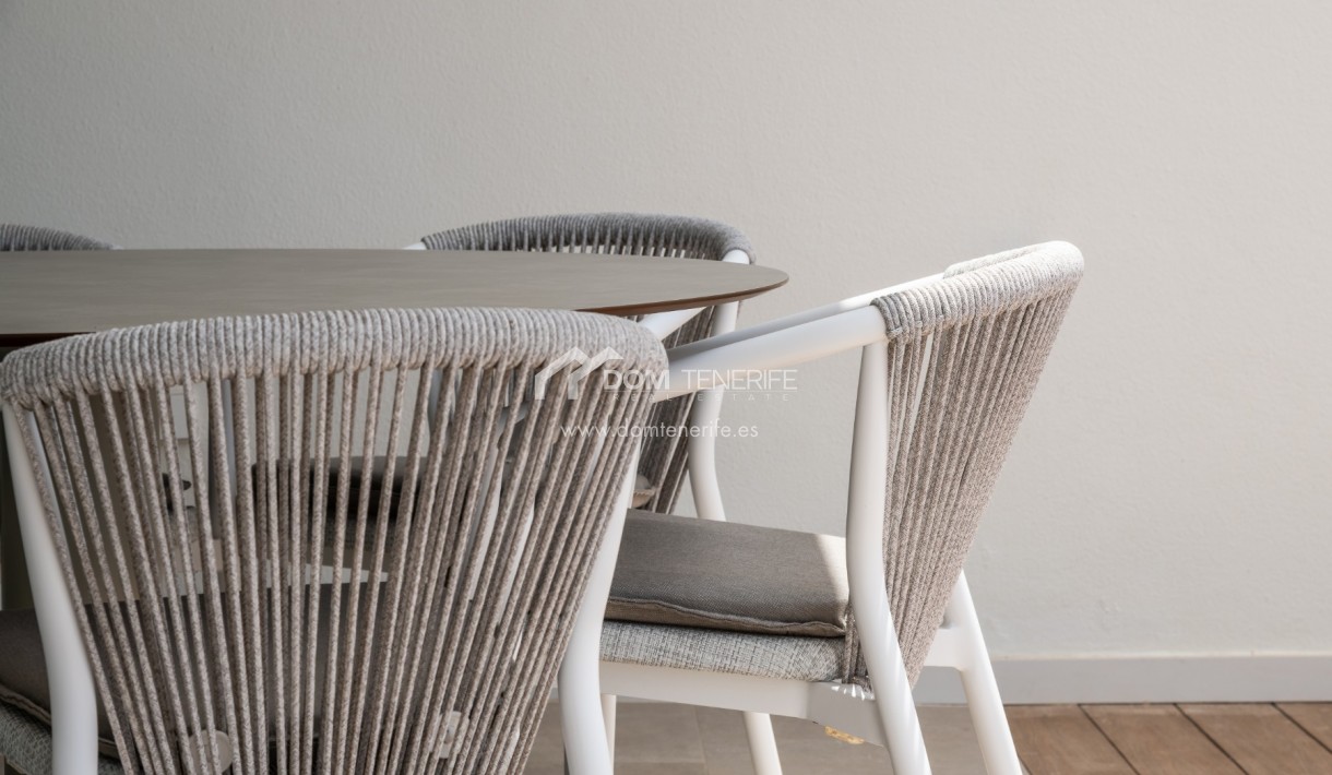 Revente - Plat -
Guía de Isora  - Abama