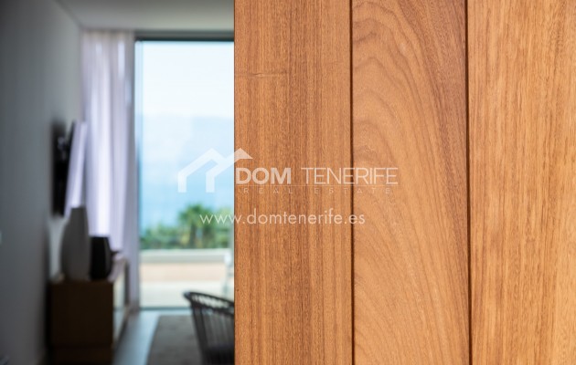 Revente - Plat -
Guía de Isora  - Abama