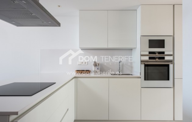 Revente - Plat -
Guía de Isora  - Abama