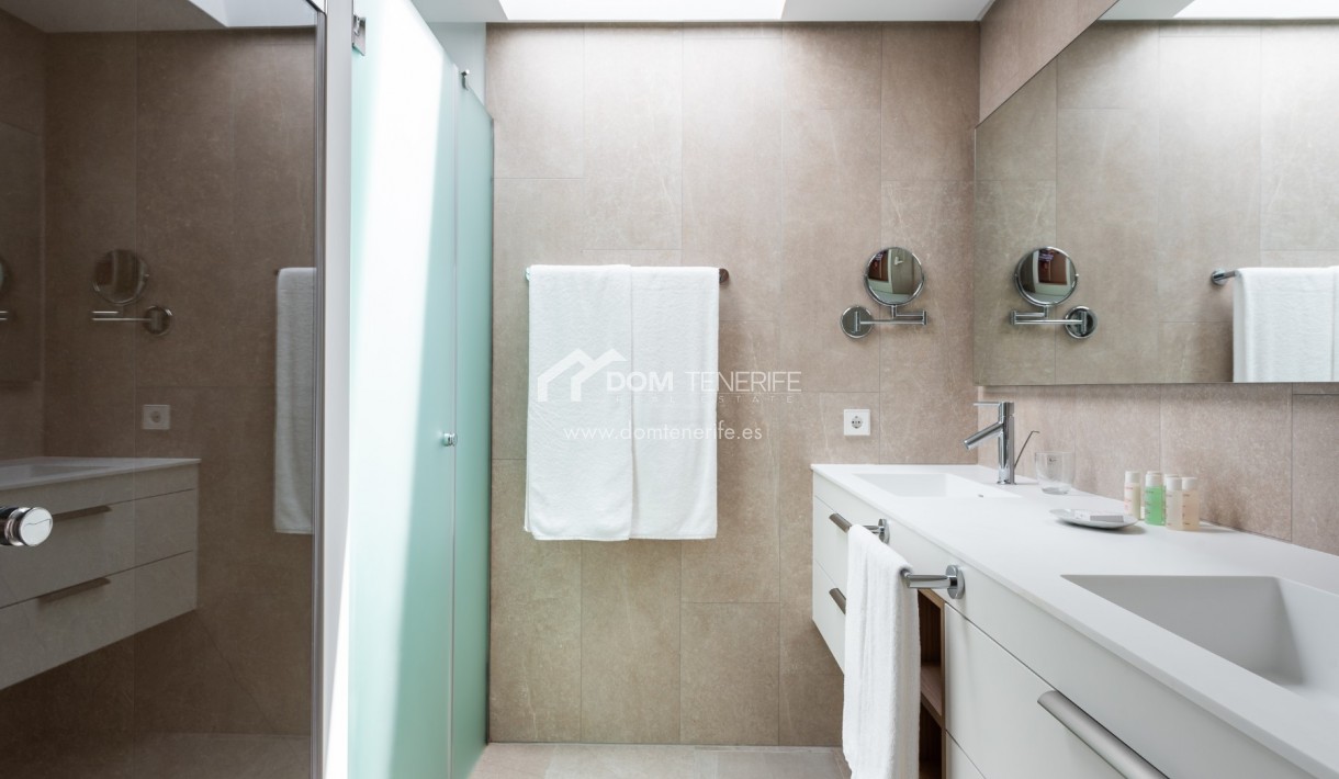 Revente - Plat -
Guía de Isora  - Abama