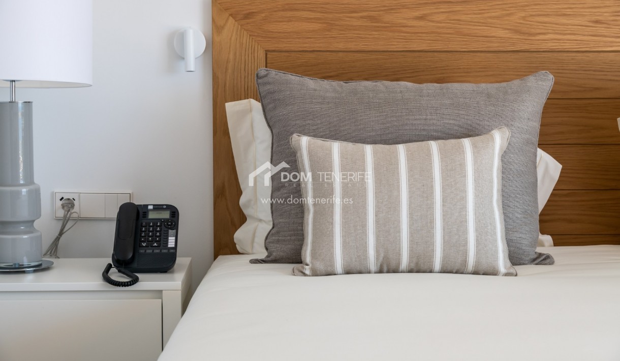 Revente - Plat -
Guía de Isora  - Abama