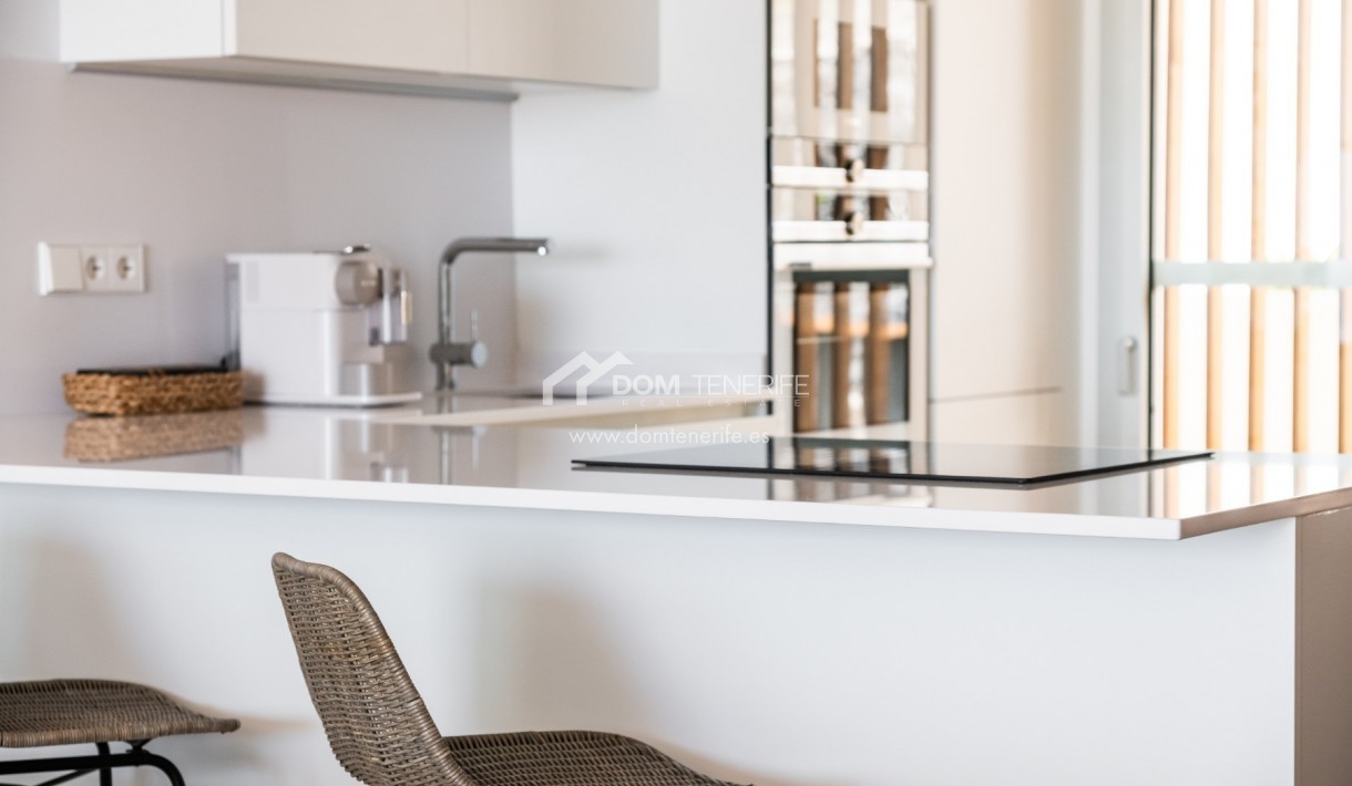 Revente - Plat -
Guía de Isora  - Abama