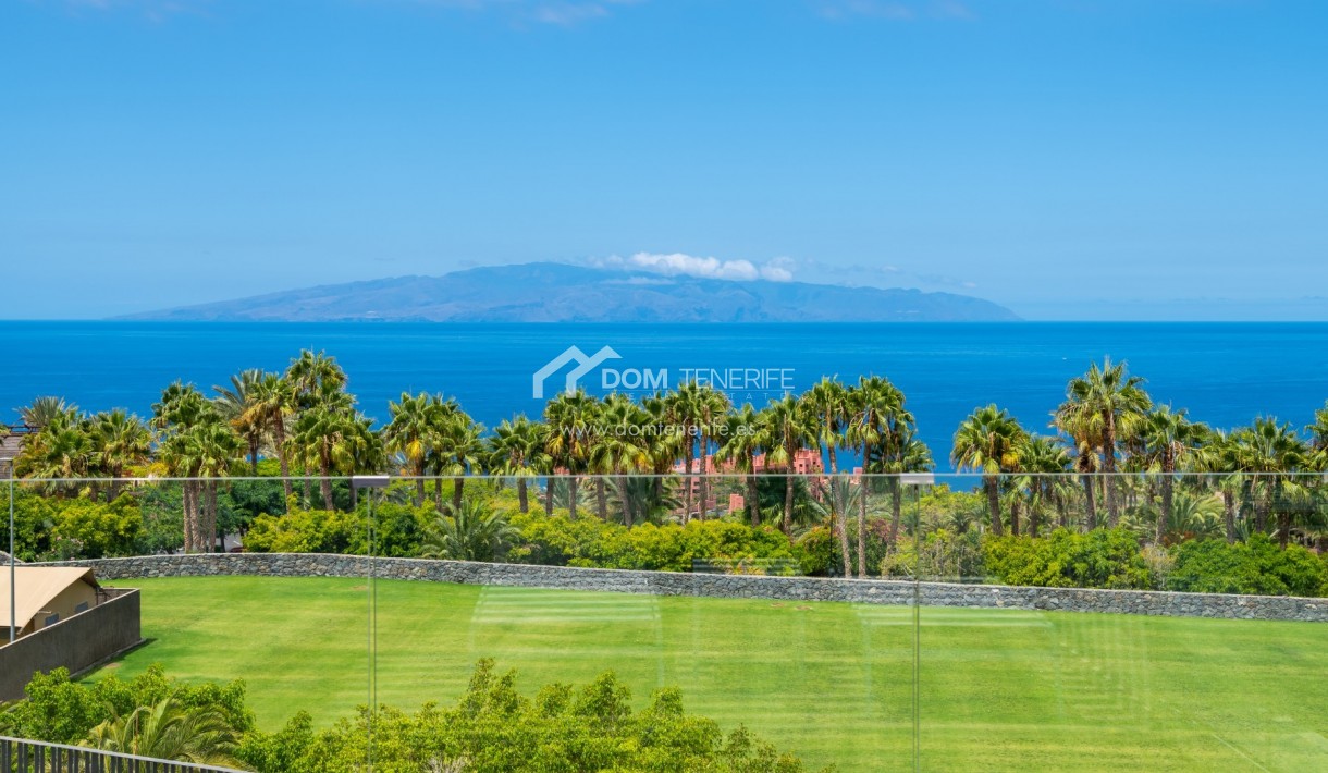 Revente - Plat -
Guía de Isora  - Abama