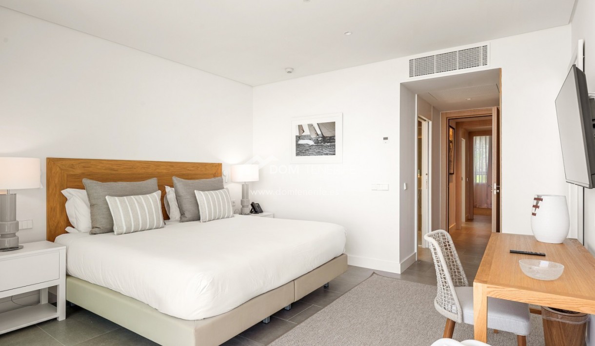 Revente - Plat -
Guía de Isora  - Abama