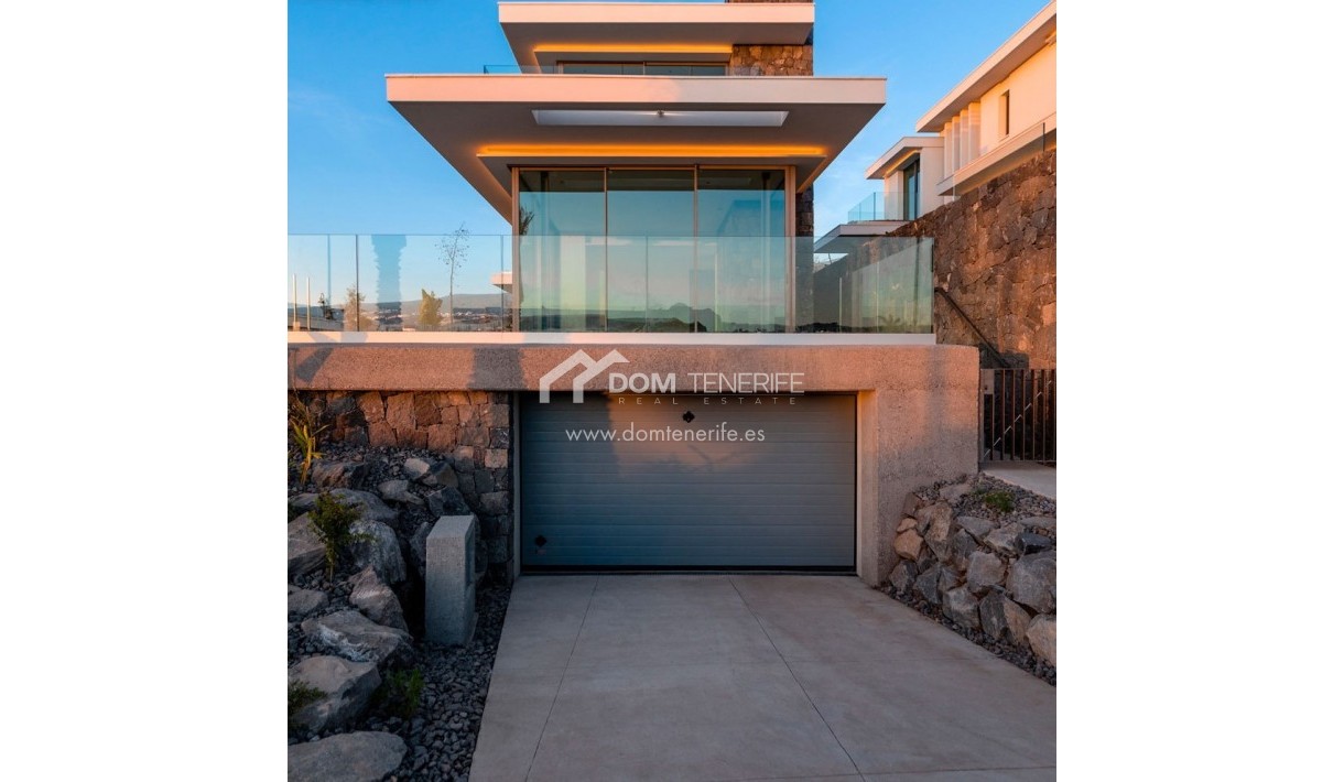 Revente - Villa -
Guía de Isora  - Abama