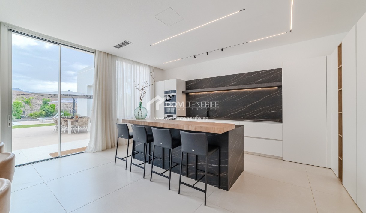 Wiederverkauf - Villa -
Adeje - La Caleta