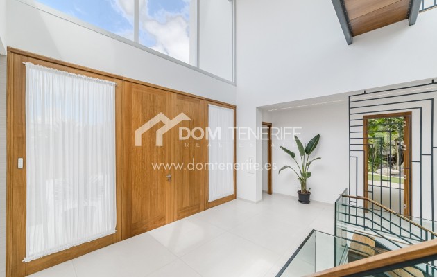 Moderne Treppe Luxusvilla Costa Adeje