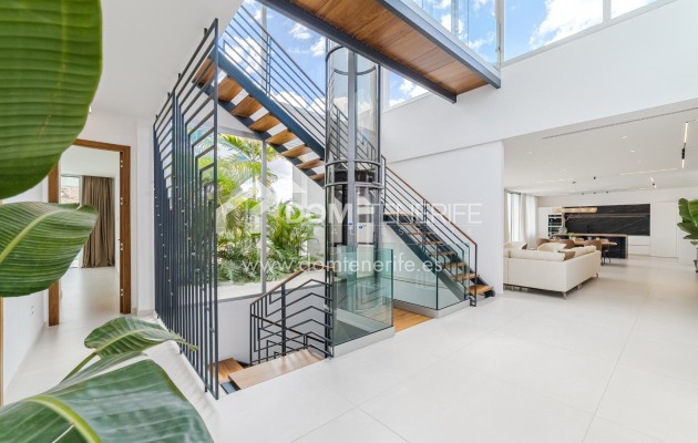 Wiederverkauf - Villa -
Adeje - La Caleta