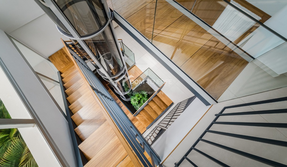 Wiederverkauf - Villa -
Adeje - La Caleta