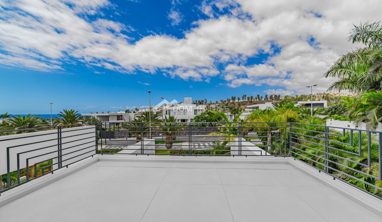 Wiederverkauf - Villa -
Adeje - La Caleta