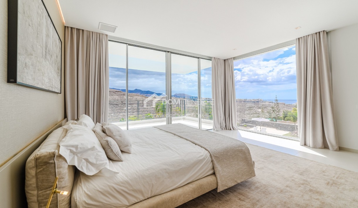 Wiederverkauf - Villa -
Adeje - La Caleta