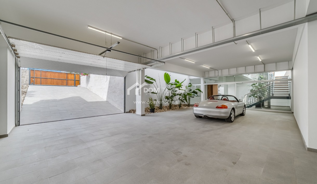 Wiederverkauf - Villa -
Adeje - La Caleta