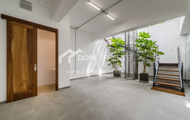 Wiederverkauf - Villa -
Adeje - La Caleta