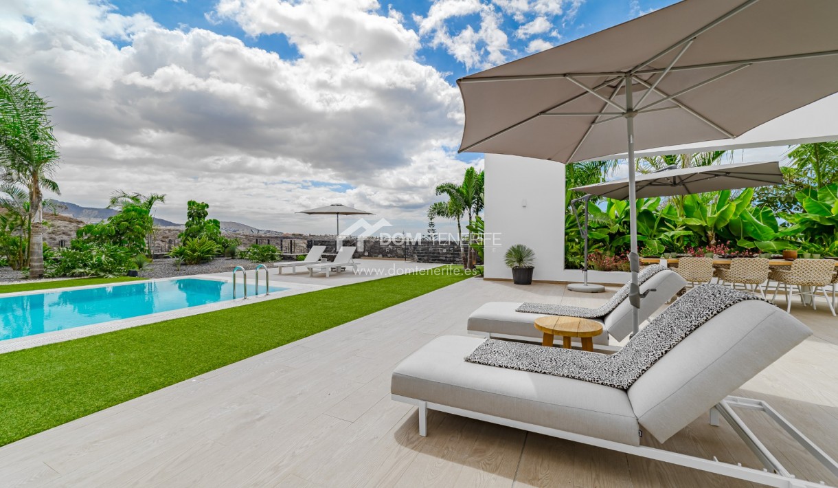 Wiederverkauf - Villa -
Adeje - La Caleta