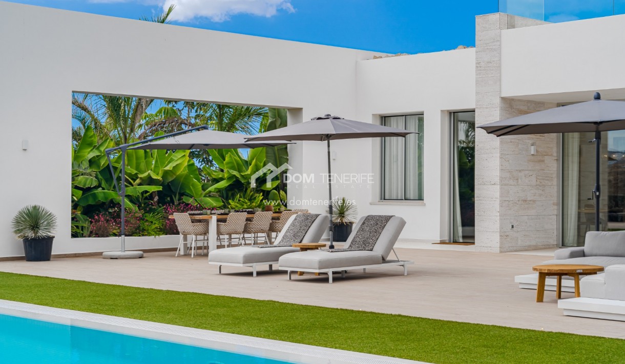 Wiederverkauf - Villa -
Adeje - La Caleta