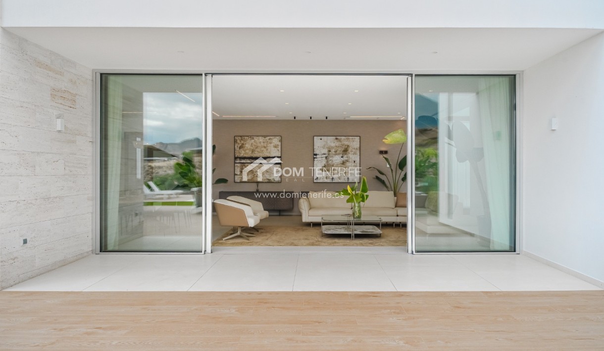 Wiederverkauf - Villa -
Adeje - La Caleta