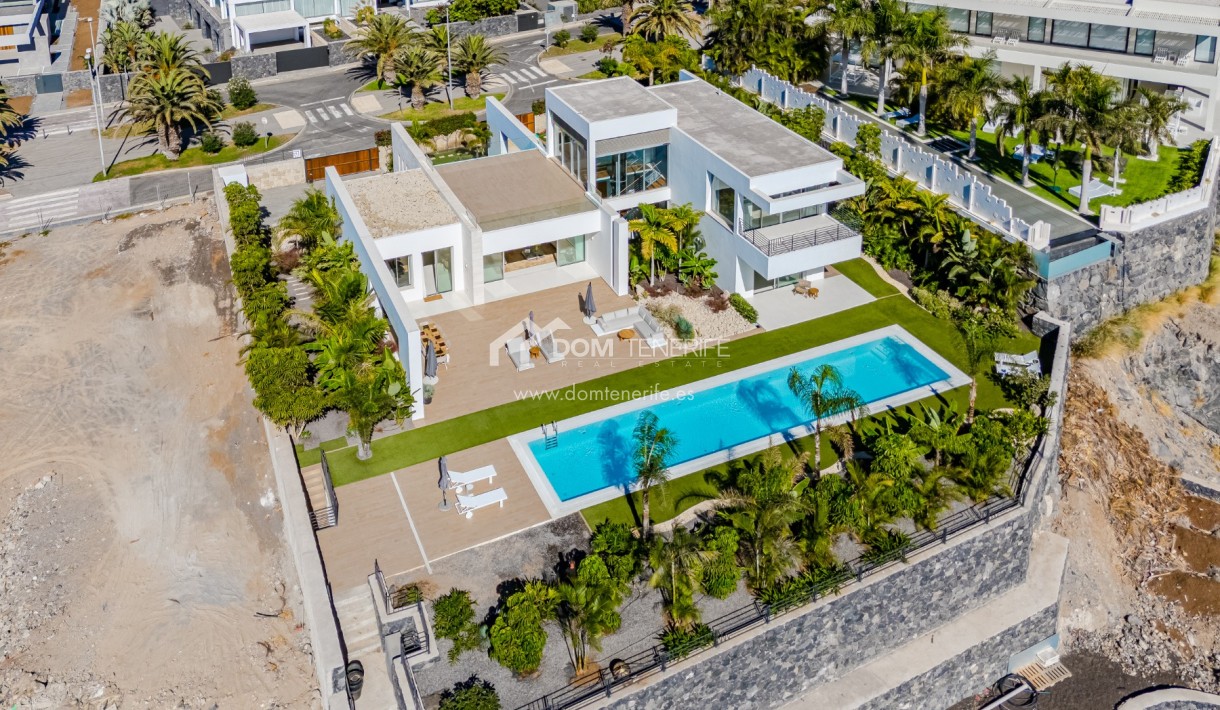 Wiederverkauf - Villa -
Adeje - La Caleta