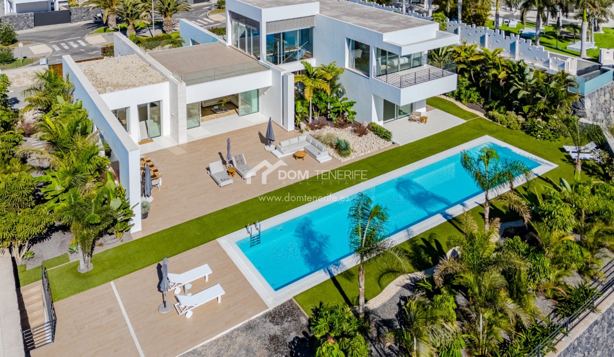 Wiederverkauf - Villa -
Adeje - La Caleta