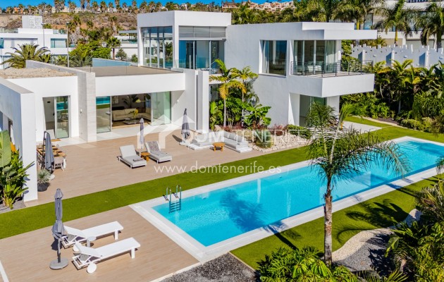 Luxusvilla in La Caleta mit Pool und Meerblick Costa Adeje