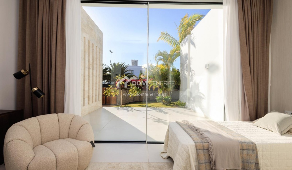 Wiederverkauf - Villa -
Adeje - La Caleta