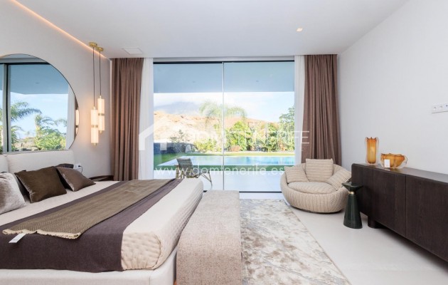 Wiederverkauf - Villa -
Adeje - La Caleta