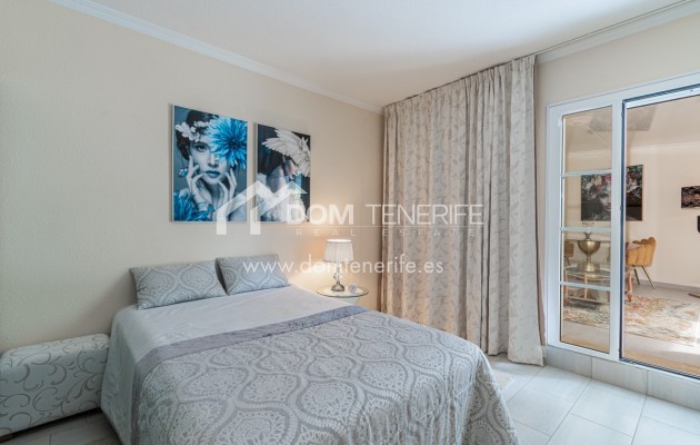 Venta - Chalet independiente -
Arona - Chayofa