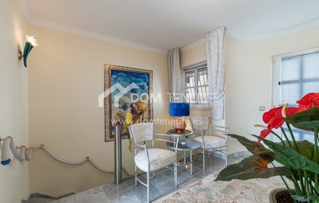 Venta - Chalet independiente -
Arona - Chayofa