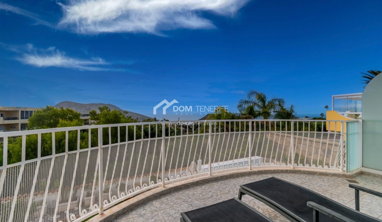 Venta - Chalet independiente -
Arona - Chayofa