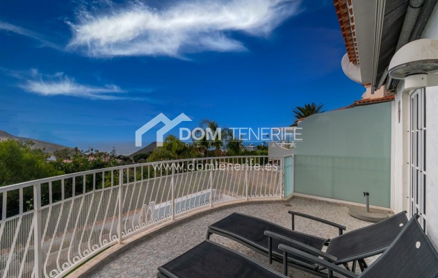 Venta - Chalet independiente -
Arona - Chayofa