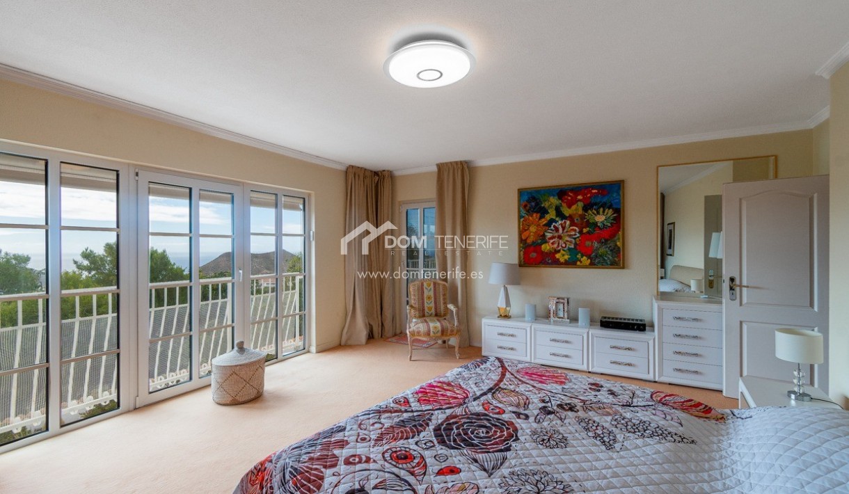 Venta - Chalet independiente -
Arona - Chayofa