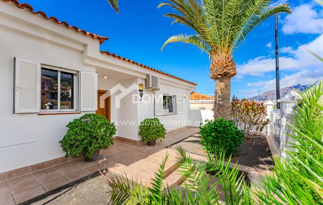 Venta - Chalet independiente -
Guía de Isora  - Playa La Arena