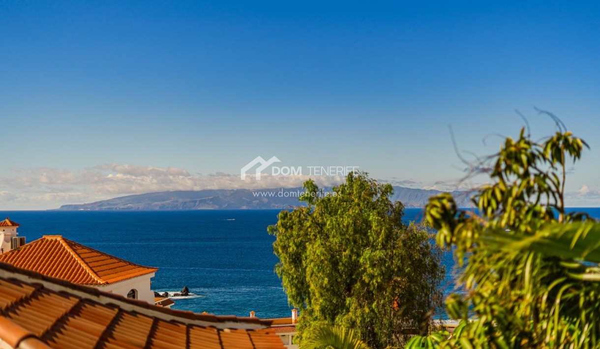 Venta - Chalet independiente -
Guía de Isora  - Playa La Arena