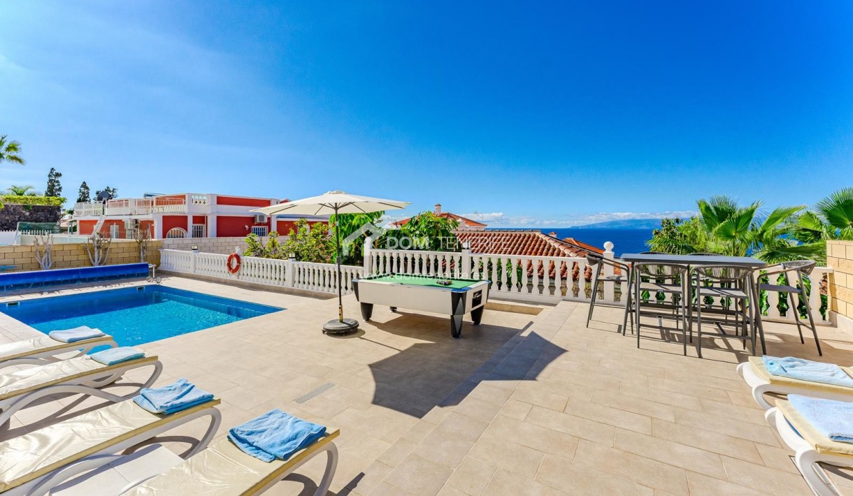 Venta - Chalet independiente -
Guía de Isora  - Playa La Arena