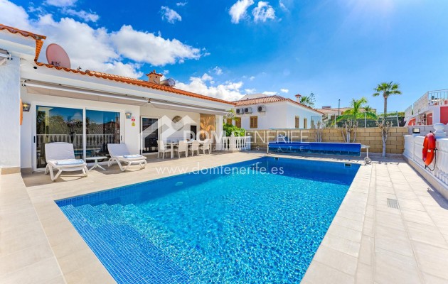 Venta - Chalet independiente -
Guía de Isora  - Playa La Arena