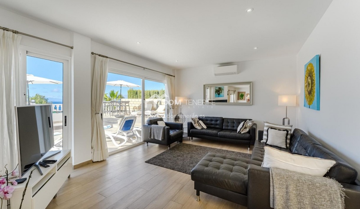 Venta - Chalet independiente -
Guía de Isora  - Playa La Arena