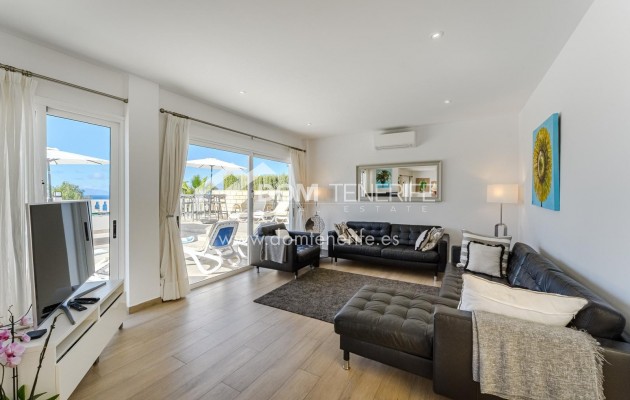 Venta - Chalet independiente -
Guía de Isora  - Playa La Arena