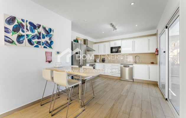 Venta - Chalet independiente -
Guía de Isora  - Playa La Arena